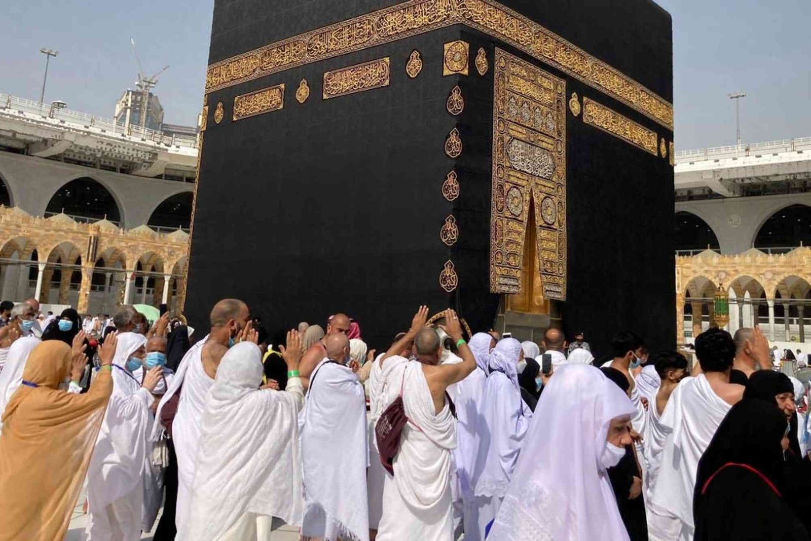 ضوابط وزارة السياحة للعمرة 2024