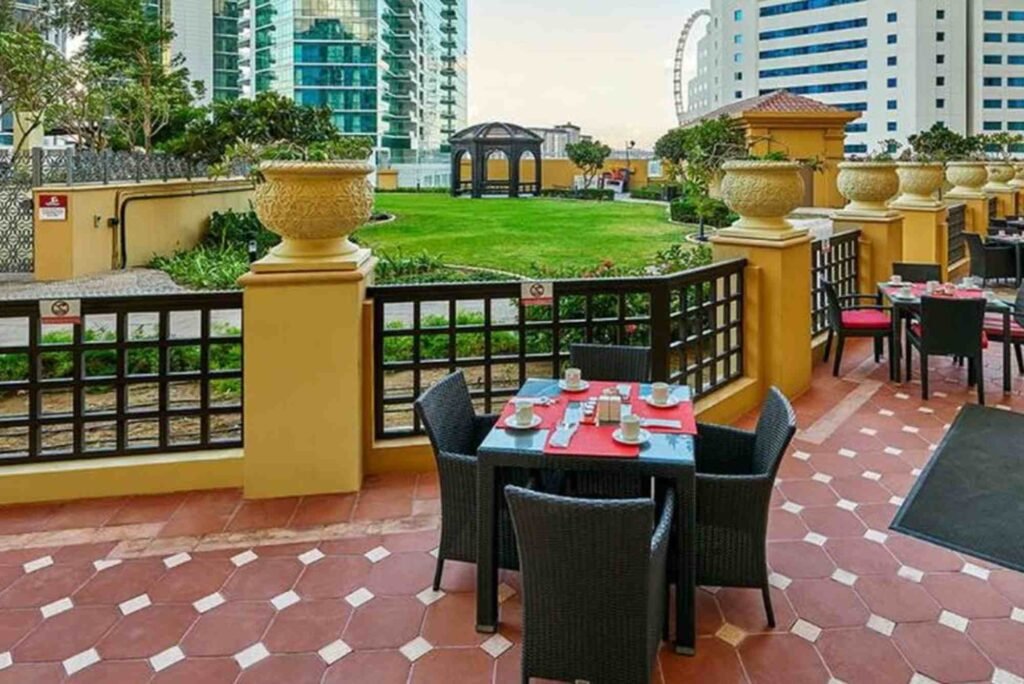 فندق رمادا دبي